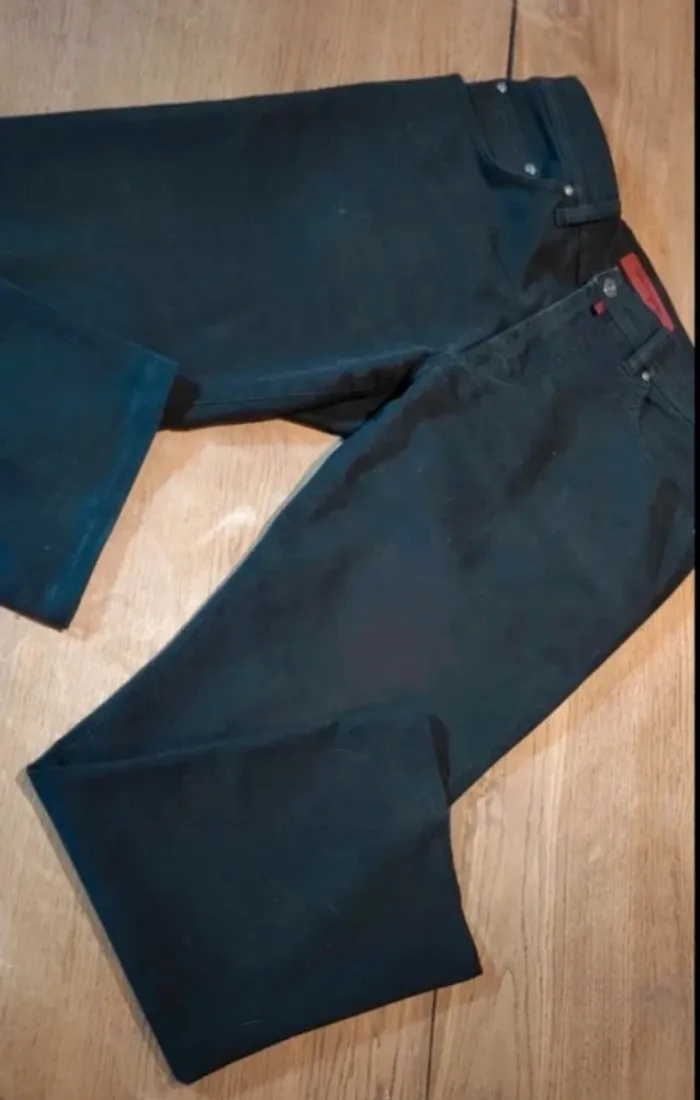Jeans homme noir Pierre Cardin 42