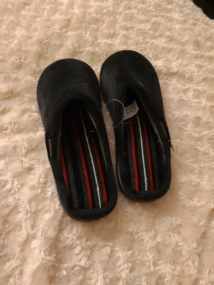 Pantoufle isotoner taille 40 - photo numéro 3