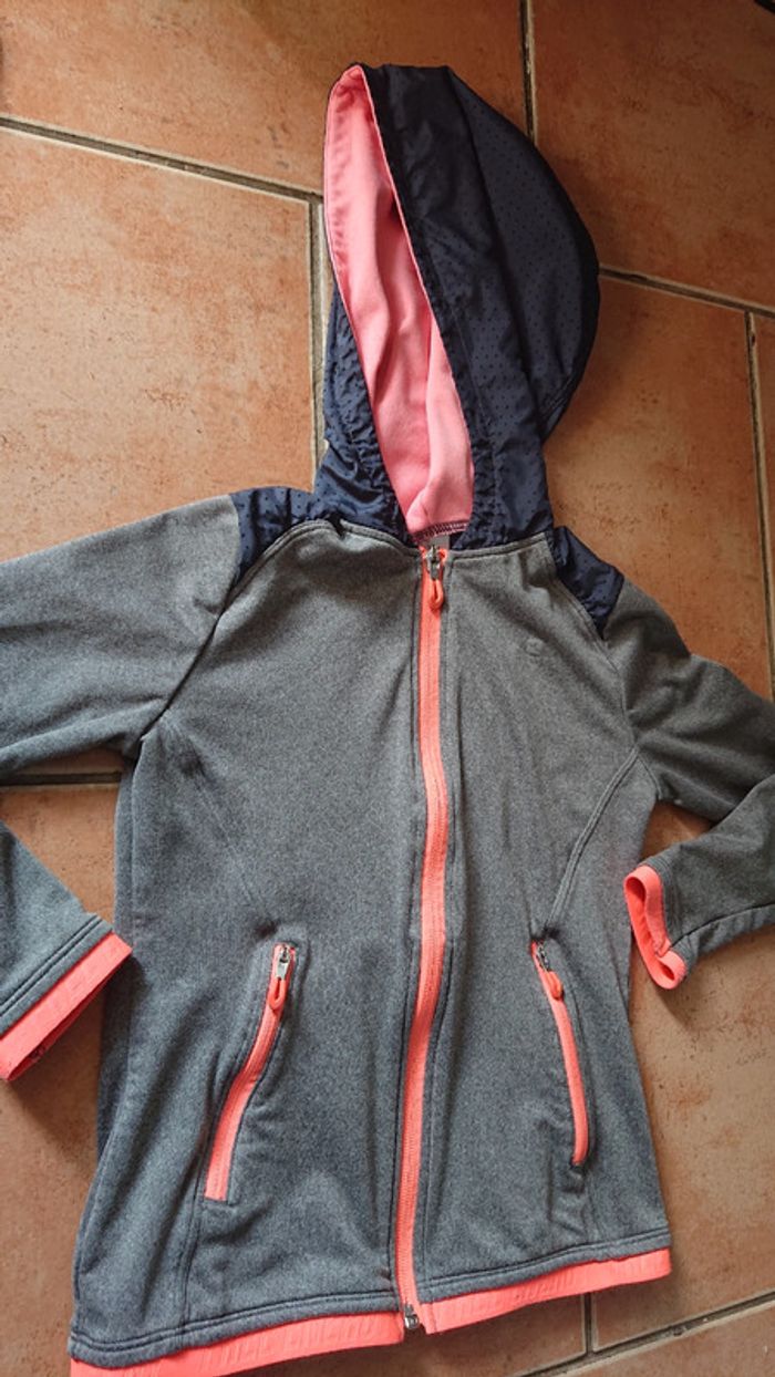 Superbe veste de sport