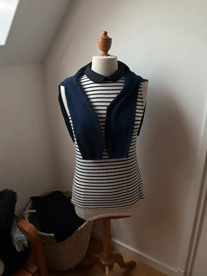 💙 Très beau top marinière col Claudine - T40 - photo numéro 3