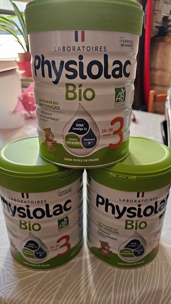 Boîtes de lait physiolac bio 3 ème âge