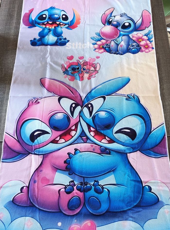 Drap de plage personnalisé stitch