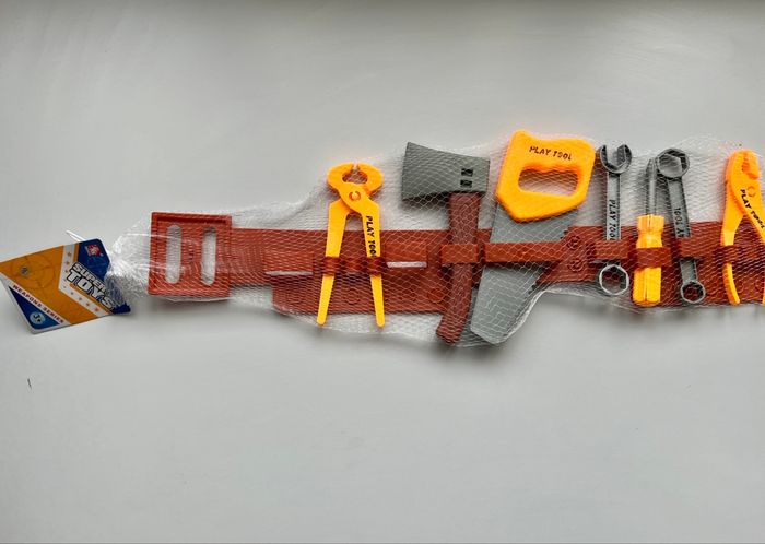 Casque de chantier avec ceinture et divers outils pour enfant - photo numéro 7