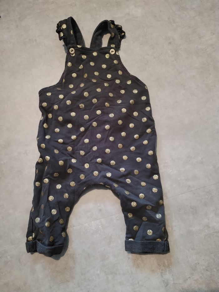 Salopette à pois dorés