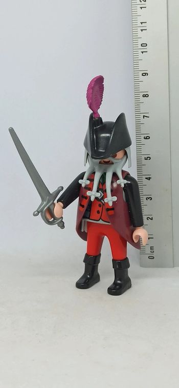 Homme pirate avec longue barbe grise playmobil