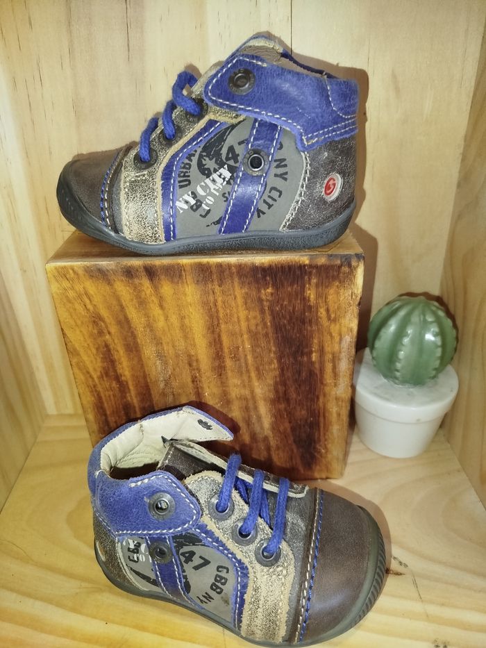 Chaussure bébé garçon p.18