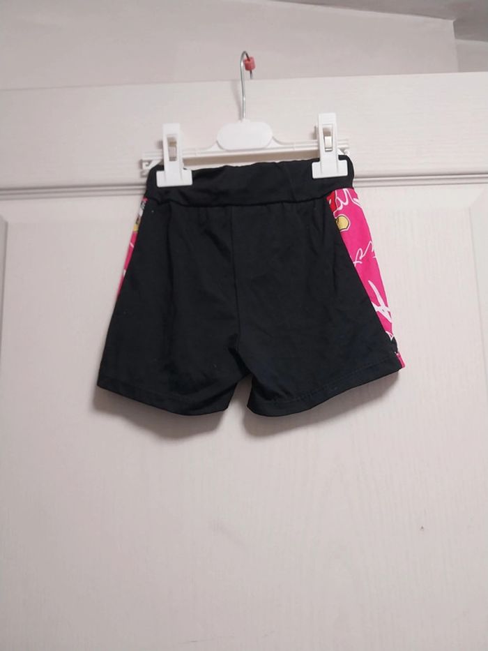 Short minnie noir et rose 4 ans - photo numéro 2