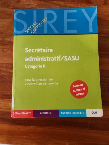 Livre : Secretaire administratif/ SASU