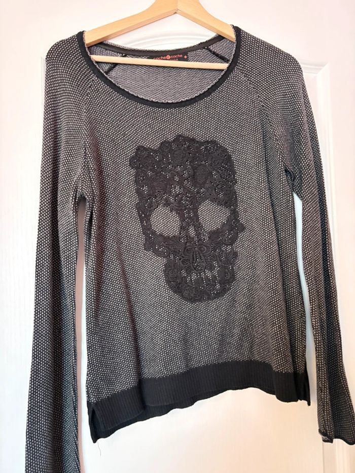 Pull tête de mort