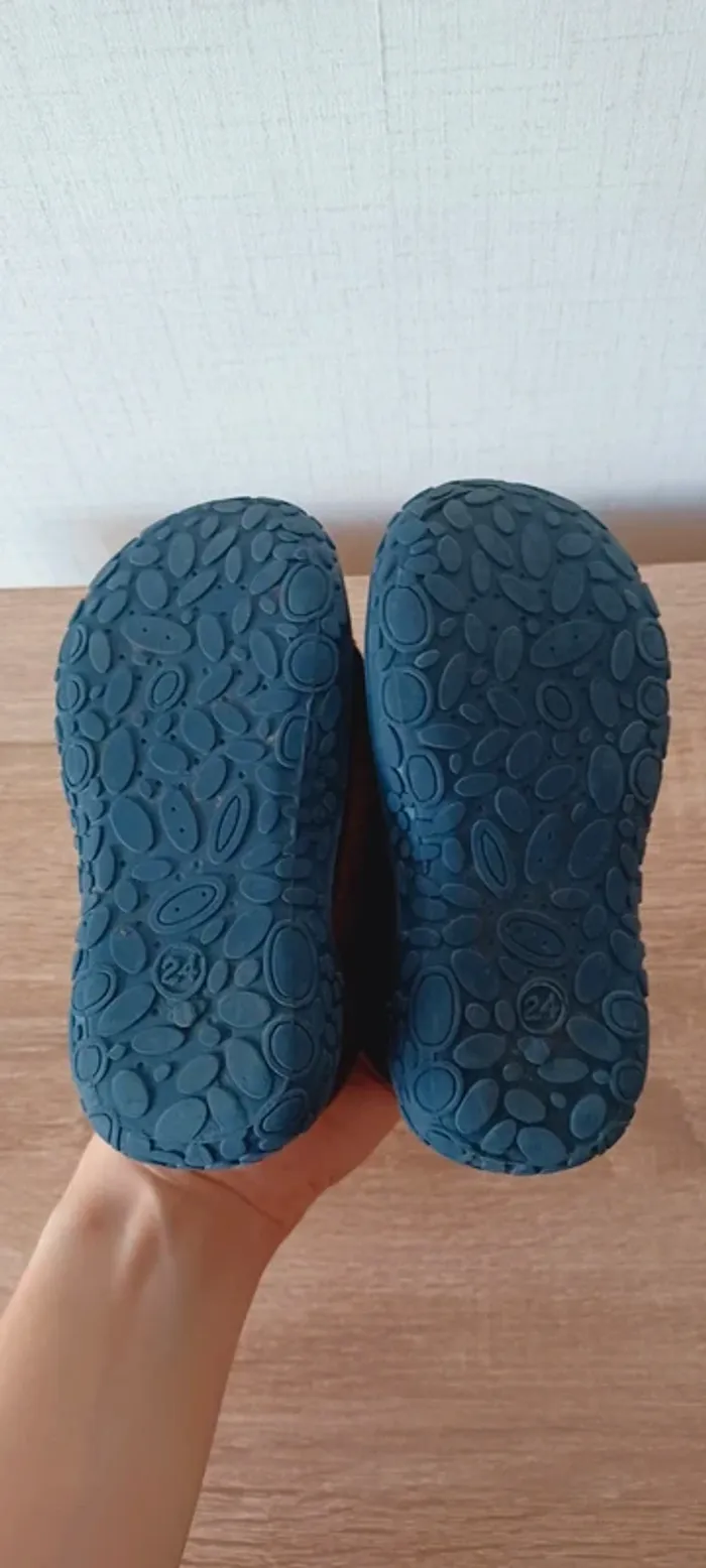 Paire de chaussons motif dinosaures garçon taille 24 - photo numéro 13