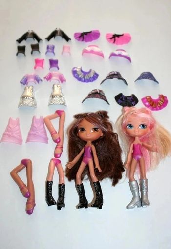 Lot de 2 poupées + accessoires