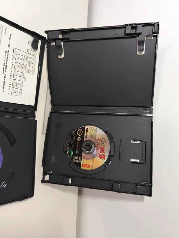 Nintendo - GameCube - DBZ - Dragon ball saga + Free loader - photo numéro 4