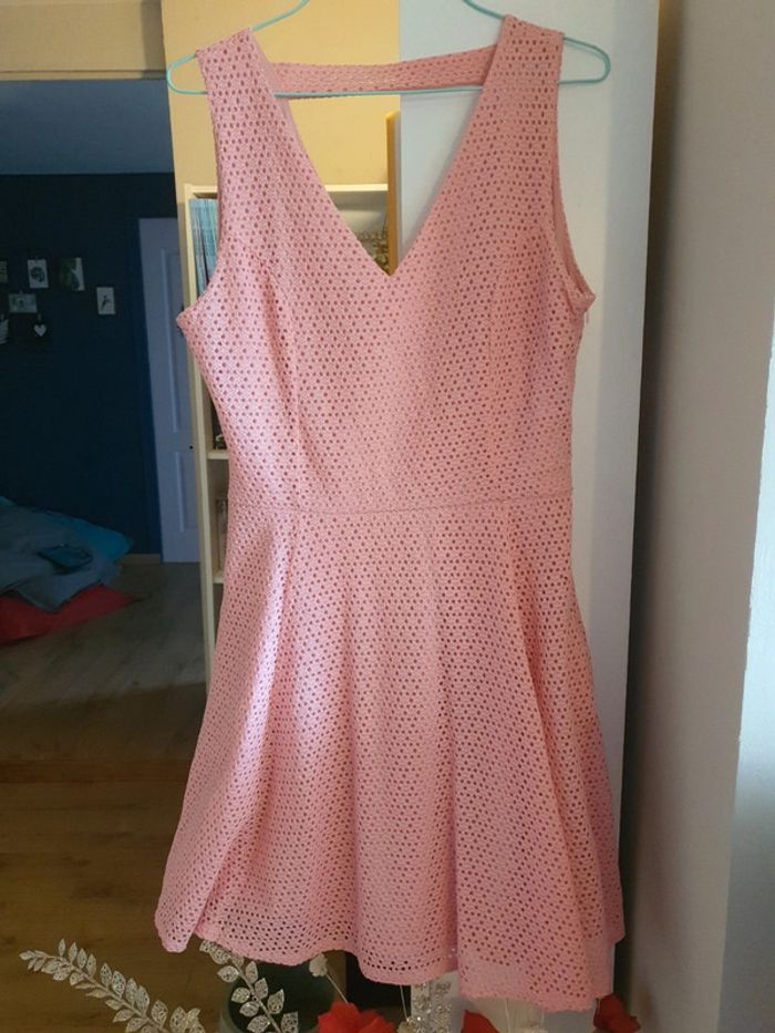 Robe Cache Cache, neuve, 40.