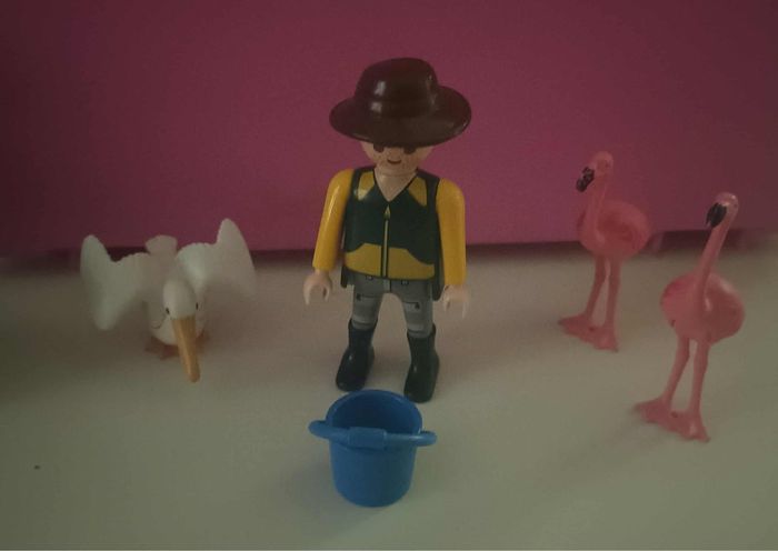 Personnage avec des flamands roses Playmobil