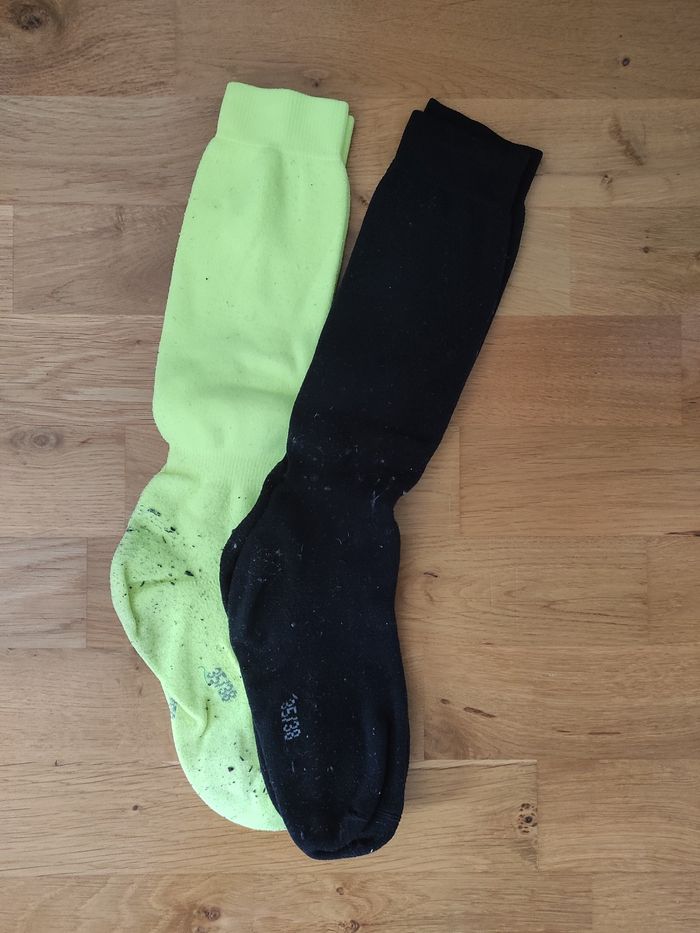 Lot 2 paires chaussettes ski  Intersport 35 38