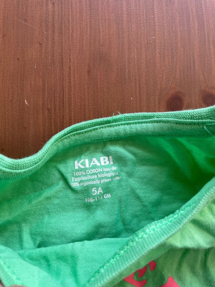 Tee-shirts vert Kiabi taille 5 ans - photo numéro 3