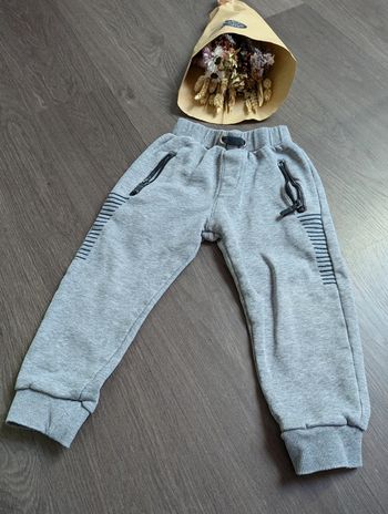 Jogging 36 mois en très bon état