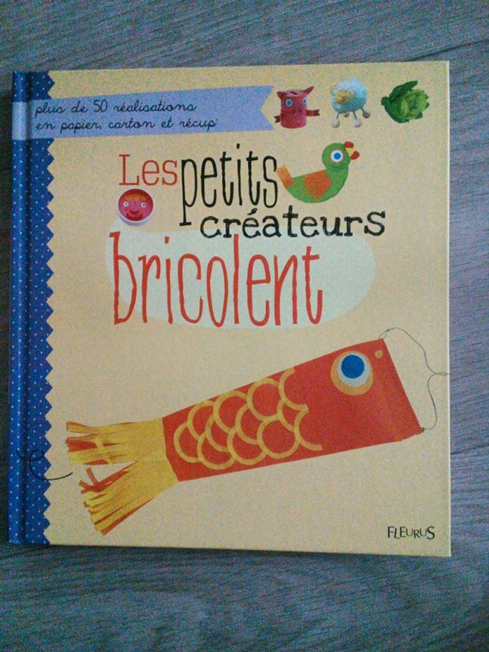 Les petits créateurs bricolent