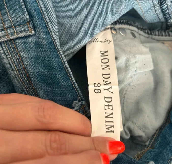 Monday, Jeans, bleu, femme, taille 38 Effet délavé. - photo numéro 6