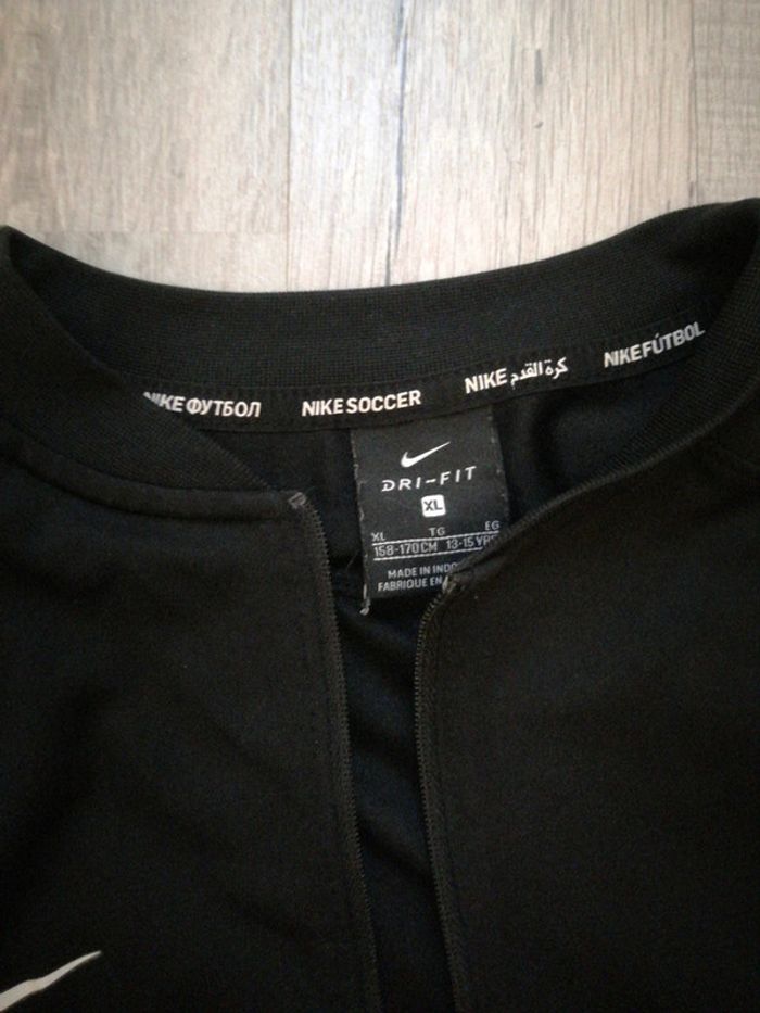 Veste nike - photo numéro 2