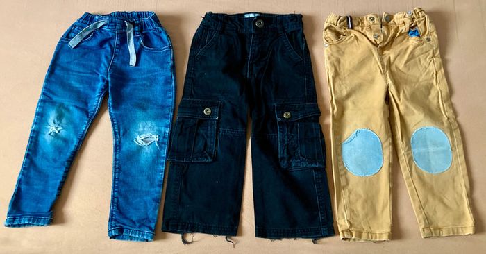 Lot de 4 pantalons en taille 2 ans - photo numéro 2