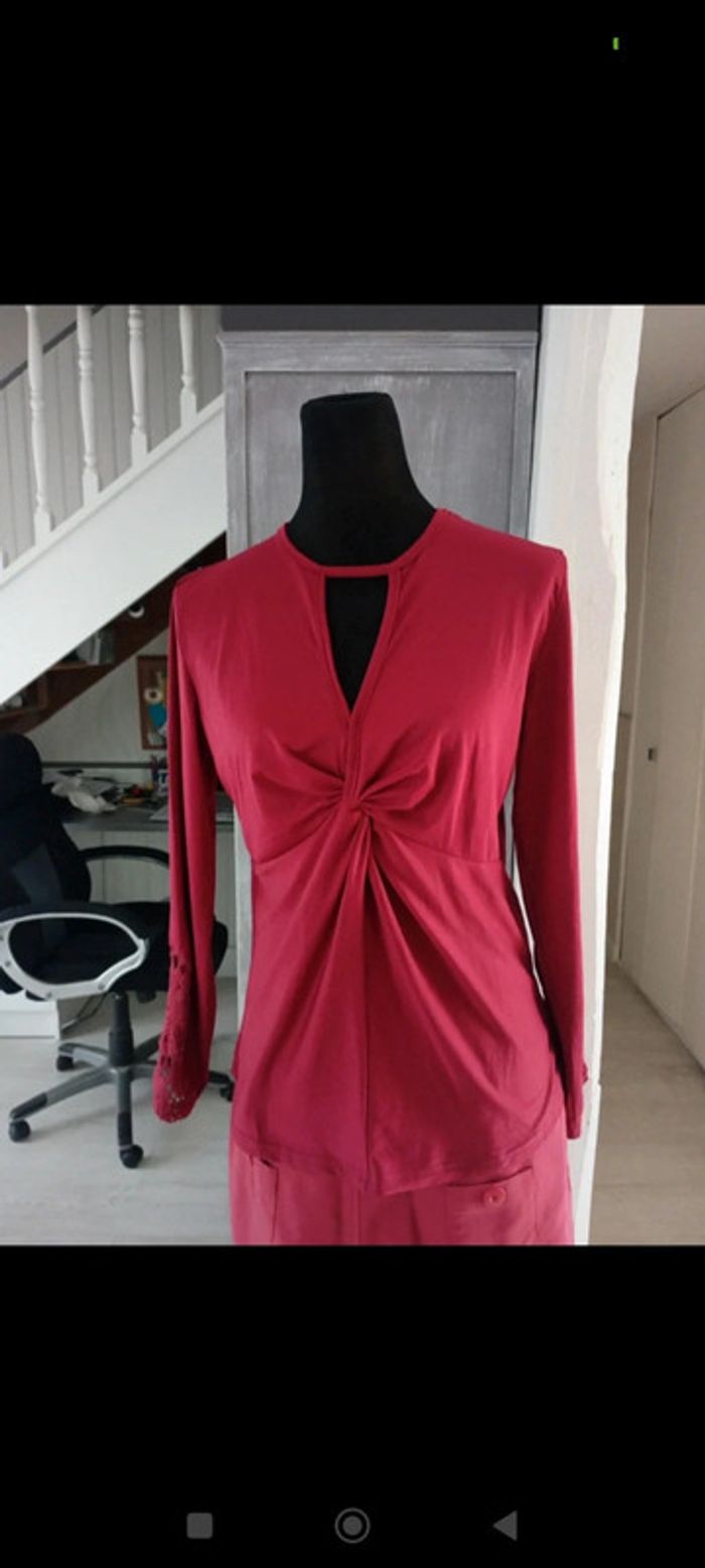 Tee-shirt bordeaux - photo numéro 2