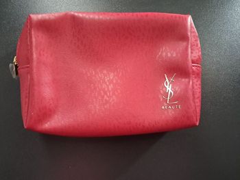 Trousse yves saint Laurent