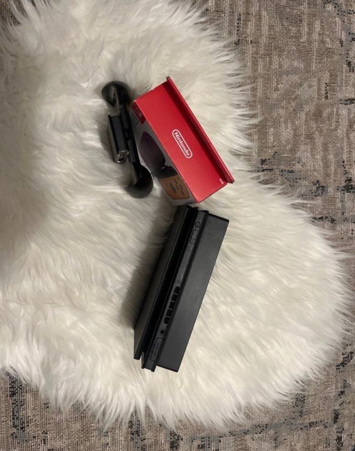 Nintendo Switch - photo numéro 2