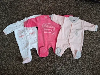 Lot pyjamas naissance