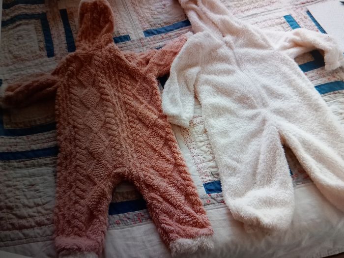 Lot de vêtements fille 18 mois - photo numéro 9