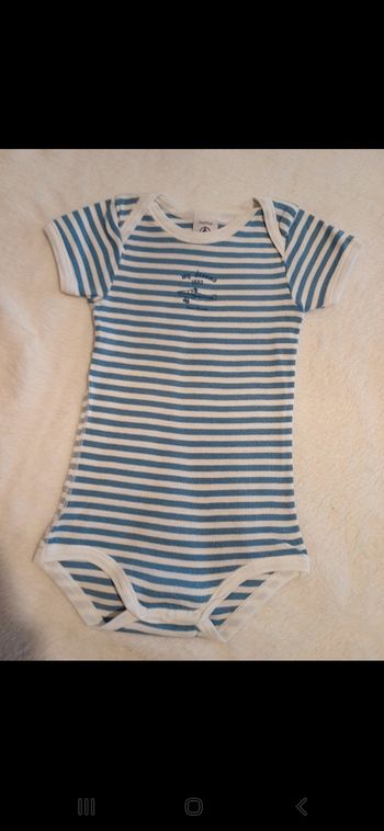 Body bébé taille 6 mois
