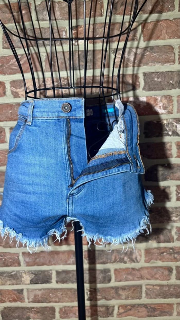 Short en Jeans Zara Trafaluc Premium West Collection Taille S /36 - photo numéro 8