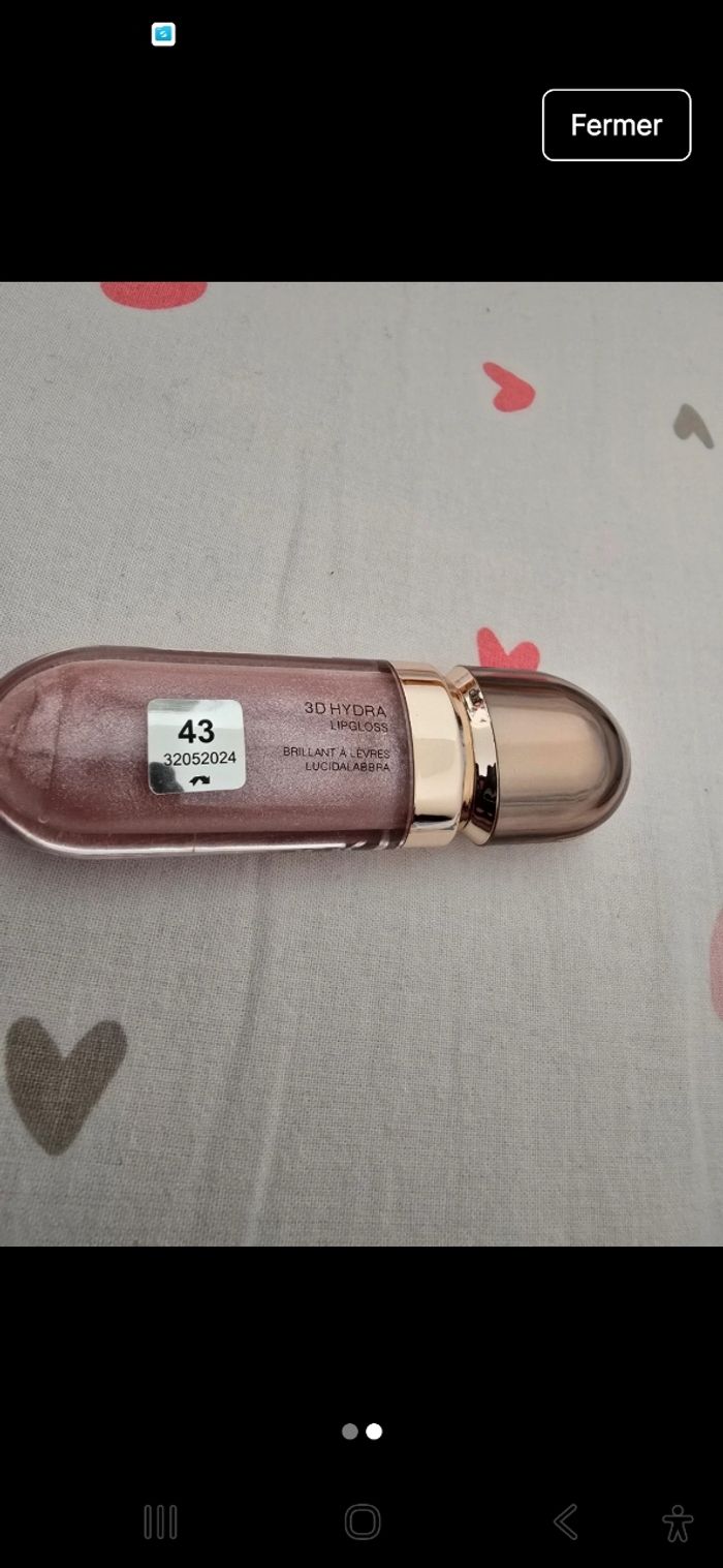Brillant a levres KIKO milano 3D lipgloss rose clair - photo numéro 2