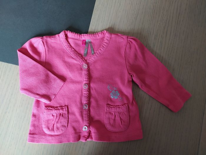Ensemble rose 3 mois - photo numéro 2