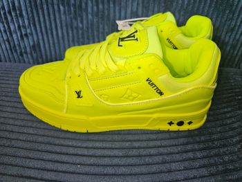 Basket chaussure  jaune taille 44 neuve