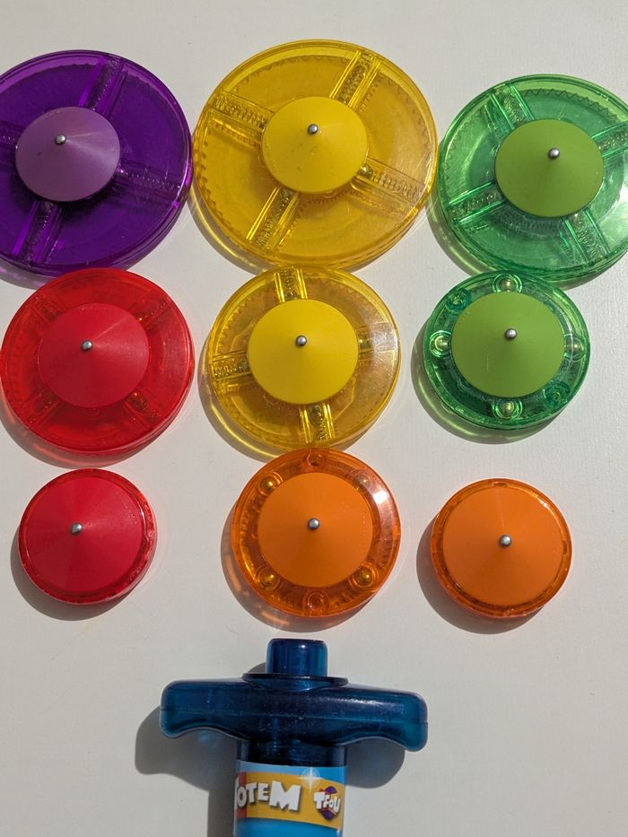 Lot de 9 Toupies vintage Lansay. - photo numéro 3