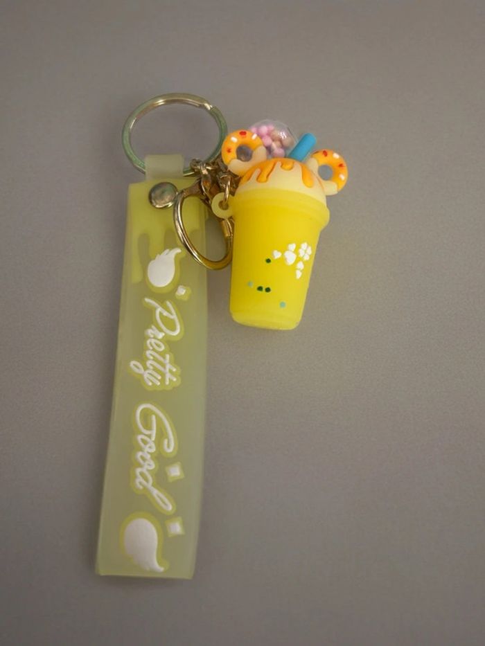 Porte clés glace Mickey jaune - photo numéro 2