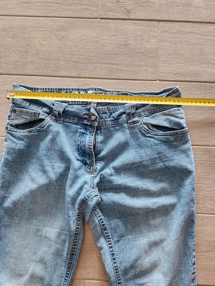 Pantalon Jean clair taille 42 en bon etat basic one - photo numéro 6