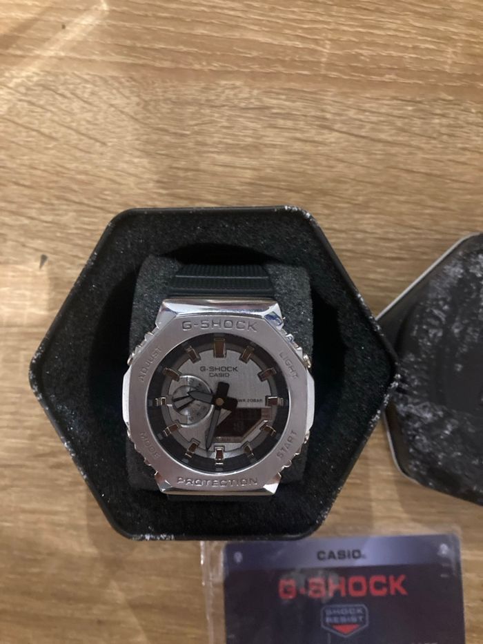 Montre utiliser 3fois uniquement - photo numéro 2