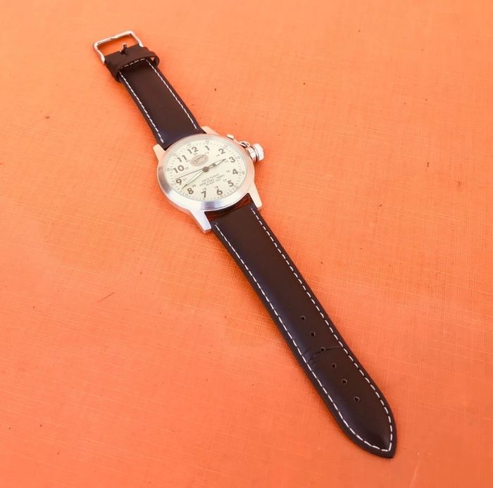 Montre Quartz Spirit of Saint-Louis Solo Flight New York-Paris 20 May 1927 - photo numéro 7