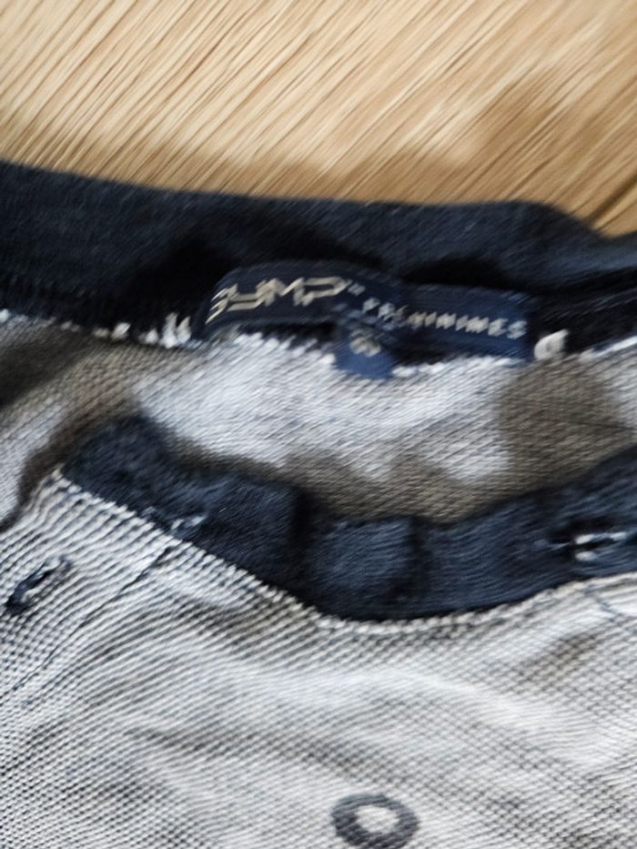 Lot 2 petits pulls 2 ans - photo numéro 2