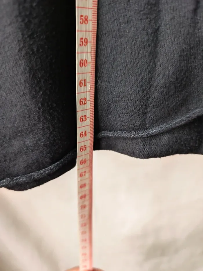Pull noir taille : L - photo numéro 3