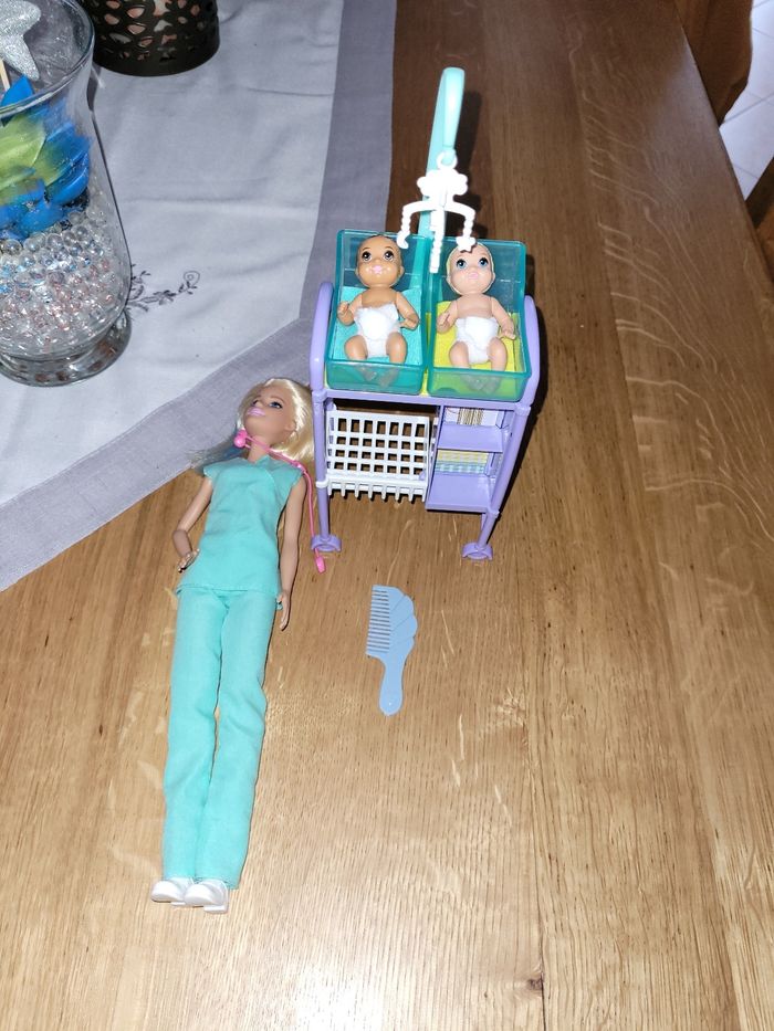 Poupée barbie - photo numéro 3