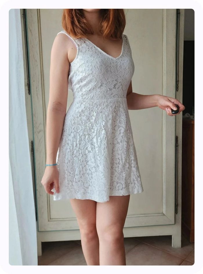 Robe blanche dentelle col V Jennyfer - photo numéro 2