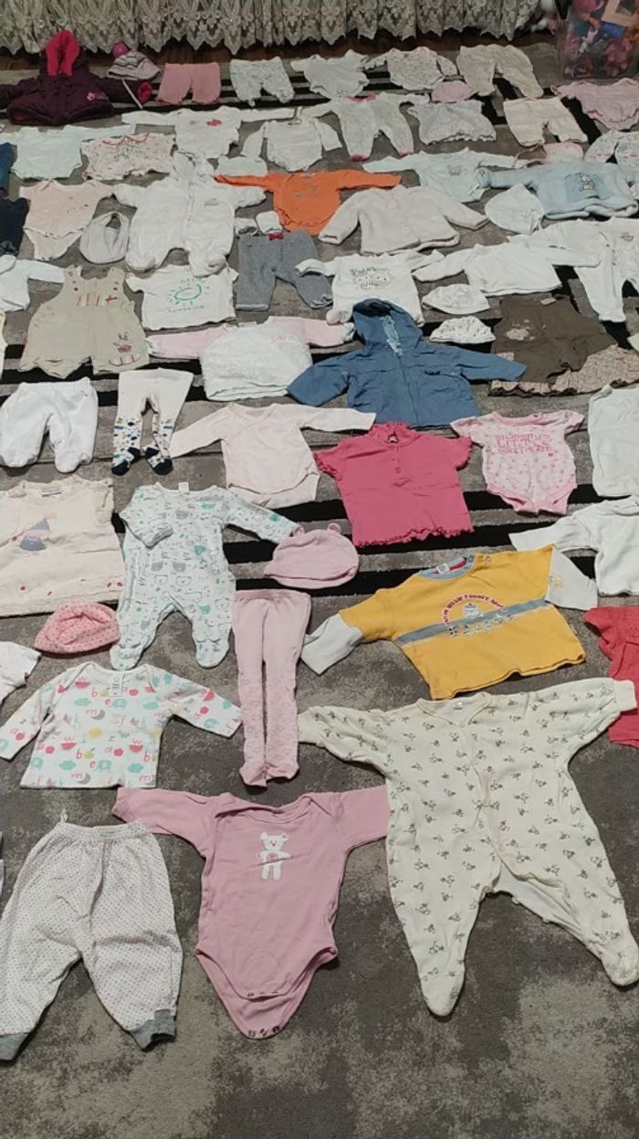 Lot vêtements pour bébés - photo numéro 5