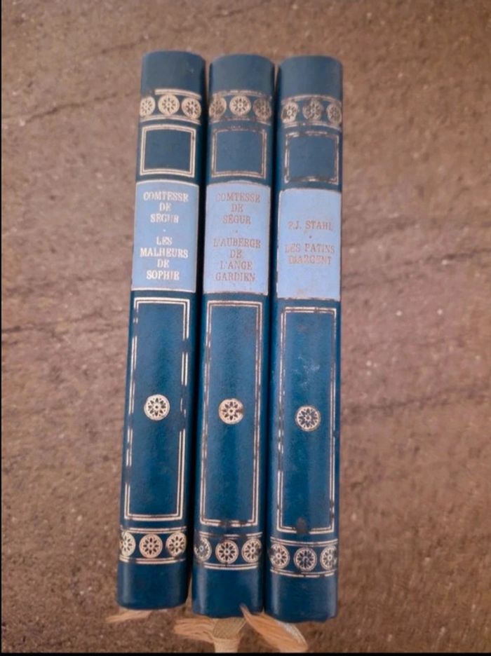 Lot de 3 livres anciens 1974. - photo numéro 2
