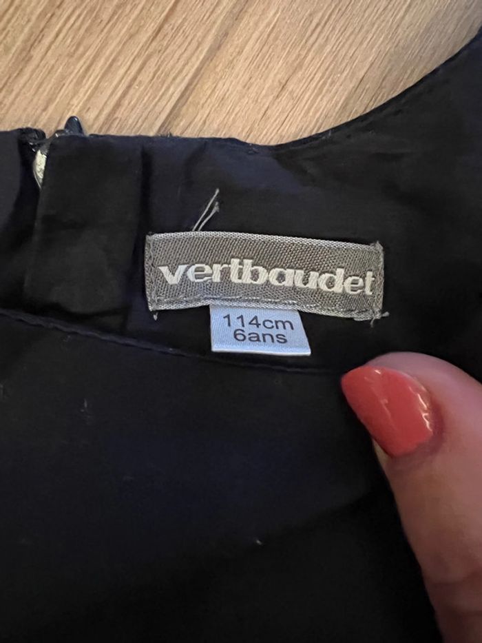 Robe noire neuve sans étiquette  vertbaudet 6 ans - photo numéro 3