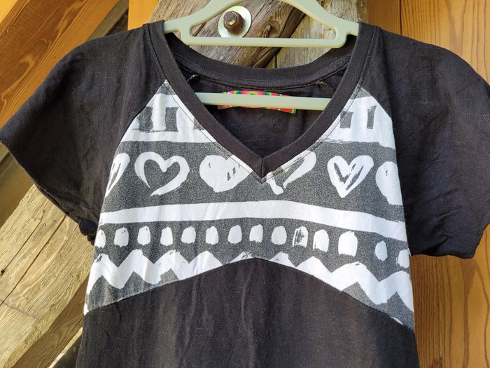 Magnifique robe Desigual, noire et blanche, motifs colorés, 11/12 ans - photo numéro 4