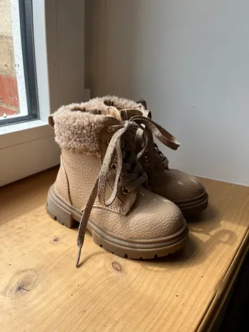 Bottes Kiabi taille 21