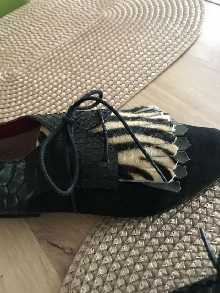 Mocassins en daim et cuir couleur noire et zébrée - photo numéro 6